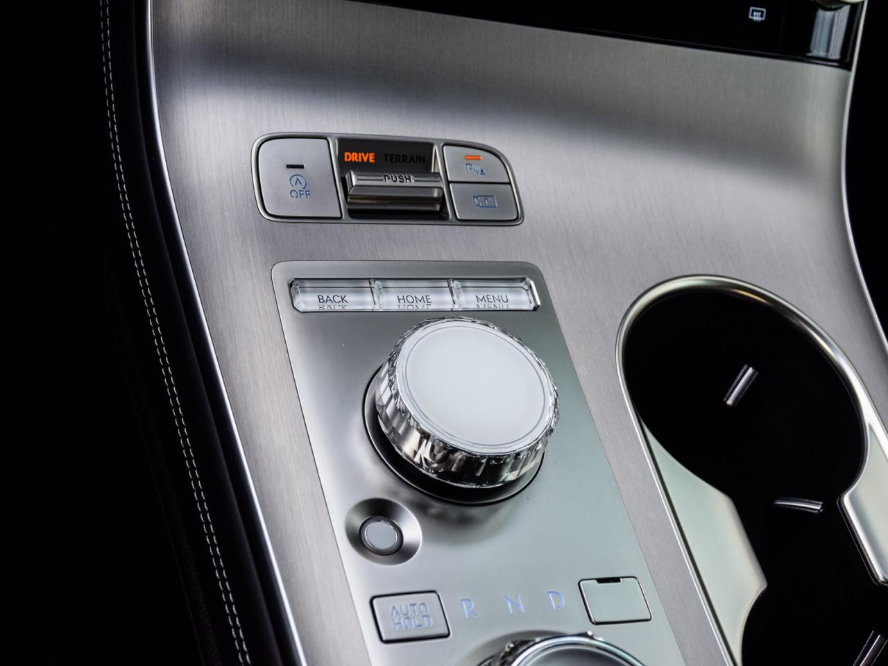 2026 Genesis GV70 2.5T Advanced Tech.Pkg AWD   Used Demonstrator Photo