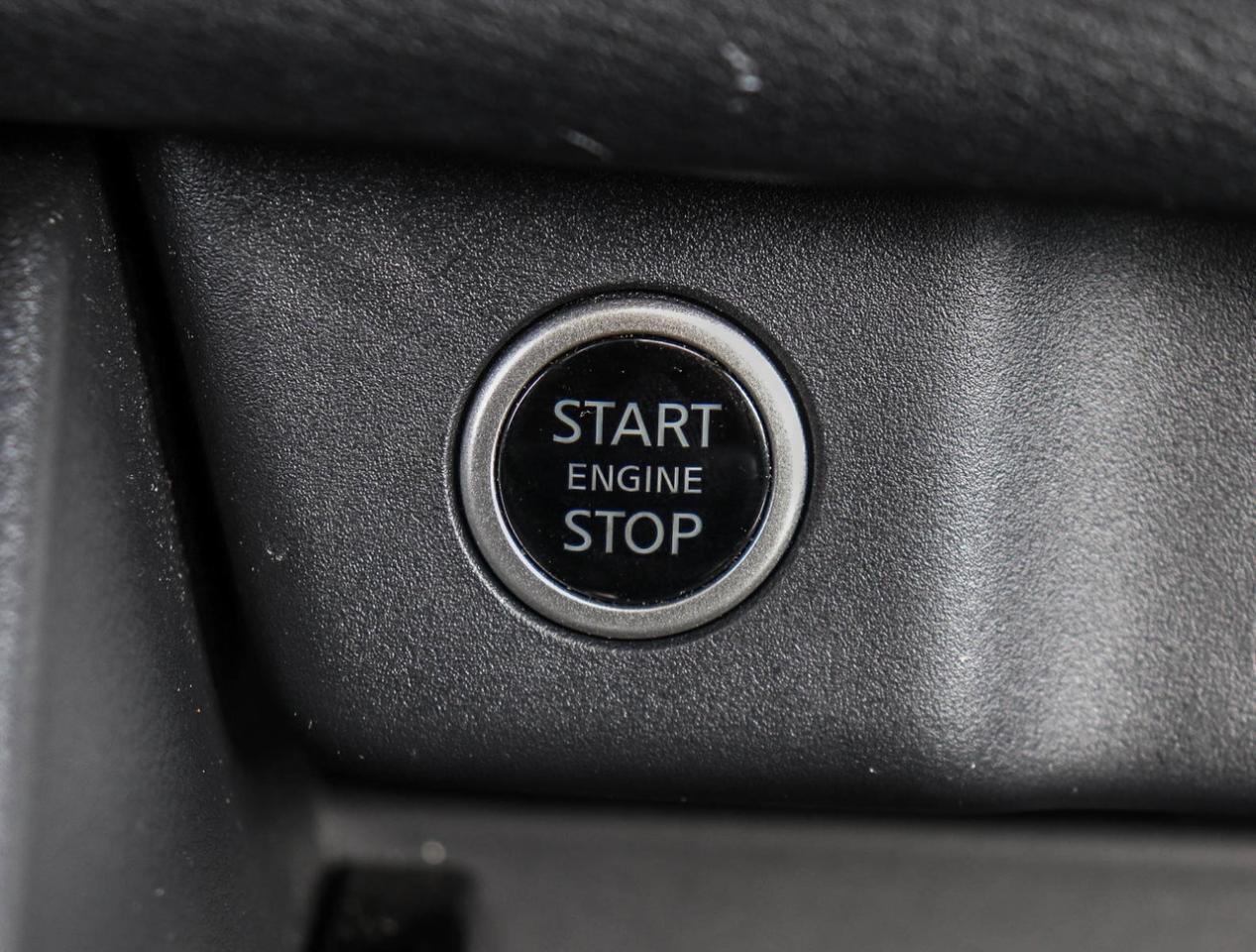 2023 Nissan Rogue SV Moonroof ALL WHEEL DRIVE Photo