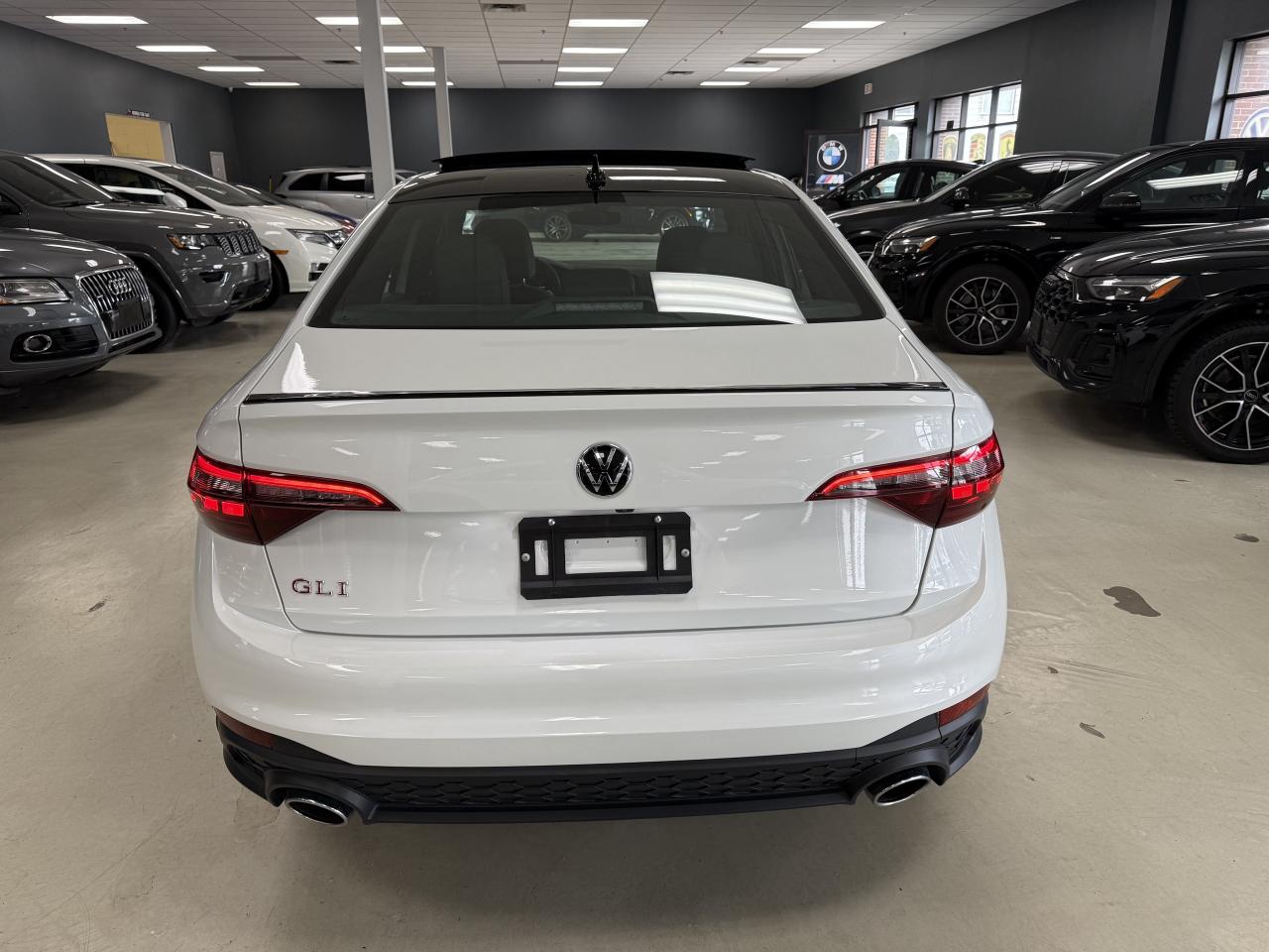 2024 Volkswagen Jetta GLI DSG**ONE OWNER NO ACCIDENTS JUST LIKE NEW!! Photo