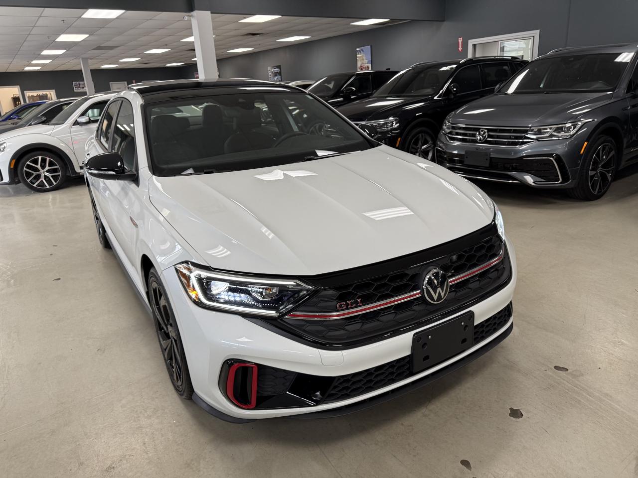 2024 Volkswagen Jetta GLI DSG**ONE OWNER NO ACCIDENTS JUST LIKE NEW!! Photo