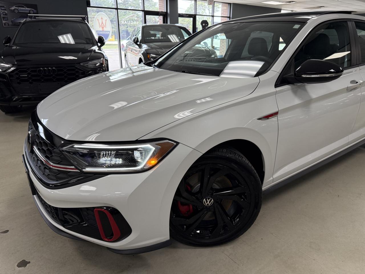 2024 Volkswagen Jetta GLI DSG**ONE OWNER NO ACCIDENTS JUST LIKE NEW!! Photo