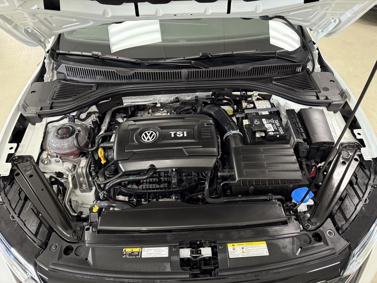 2024 Volkswagen Jetta GLI DSG**ONE OWNER NO ACCIDENTS JUST LIKE NEW!! Photo