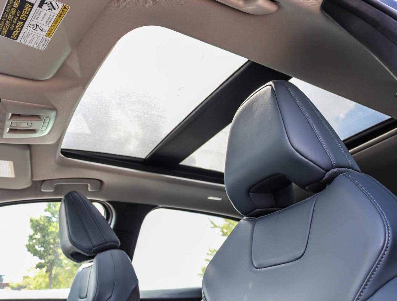 2023 Nissan Ariya PREMIERE E-4ORCE   87kWh BATTERY   426 KM RANGE 19 Photo