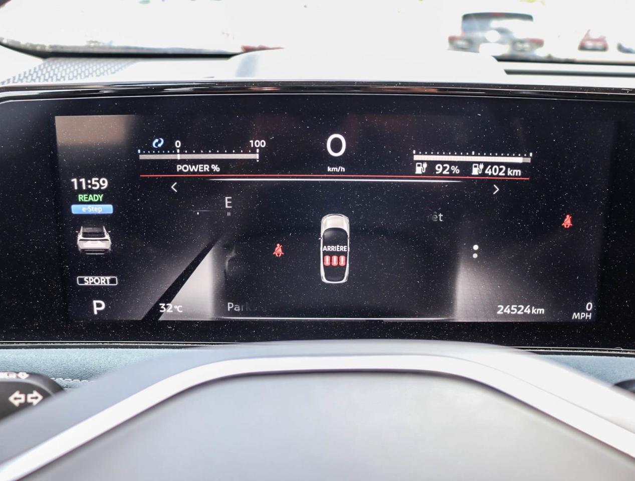 2023 Nissan Ariya PREMIERE E-4ORCE   87kWh BATTERY   426 KM RANGE 19 Photo