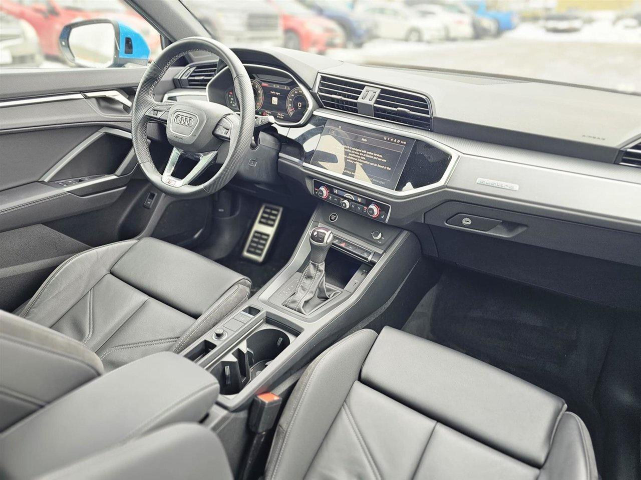 2023 Audi Q3 Progressiv S LINE !!! NO ACCIDENTS !!! LOW KM !!! Photo