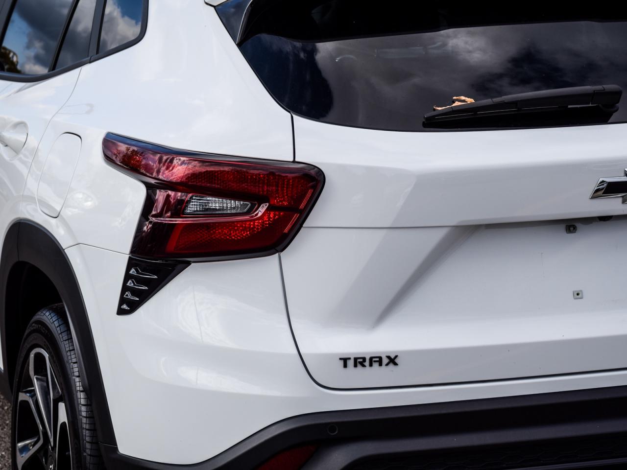 2024 Chevrolet Trax LIKE NEW   1owner, No Accidents, LOW KMS Photo