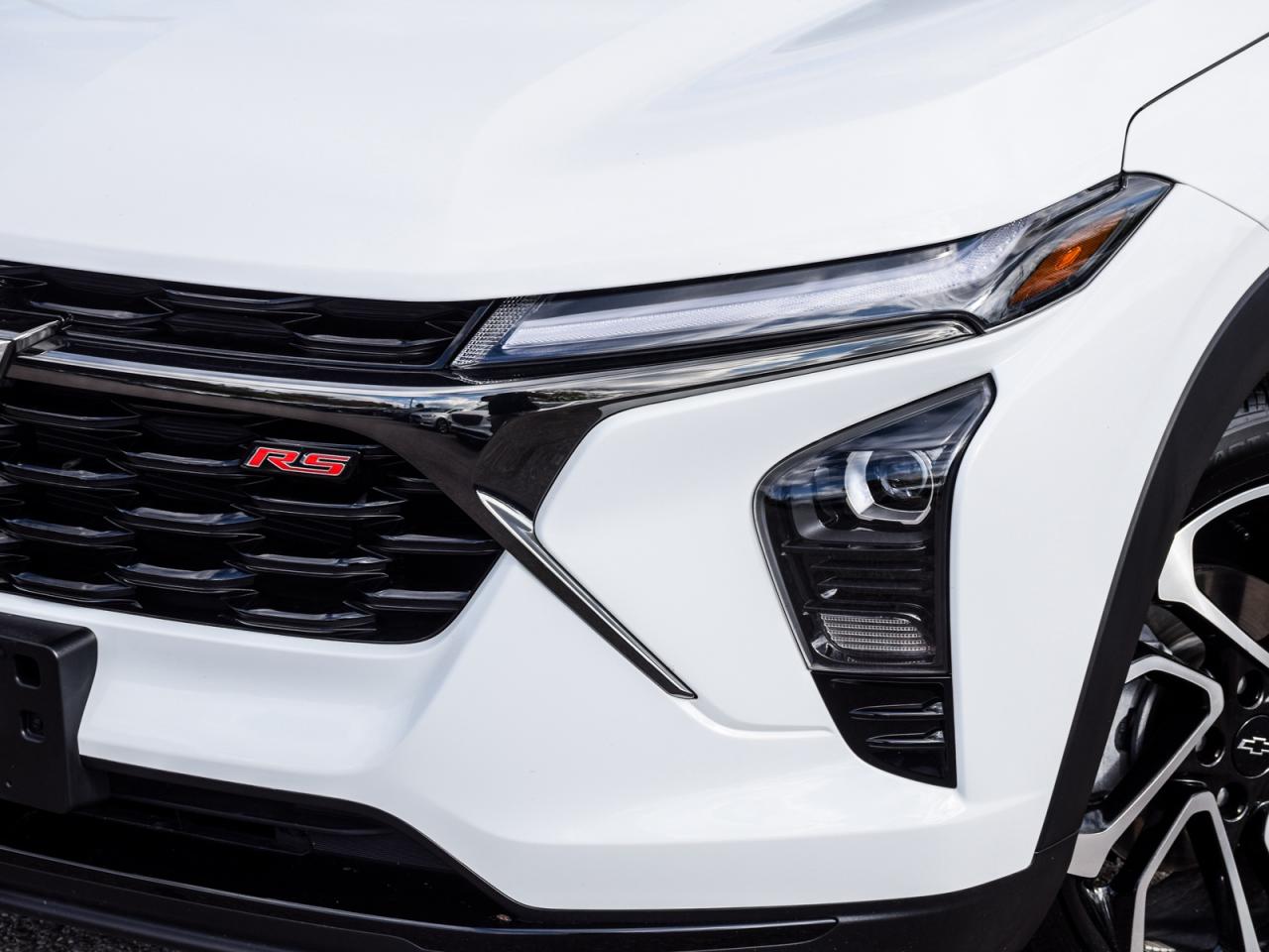 2024 Chevrolet Trax LIKE NEW   1owner, No Accidents, LOW KMS Photo