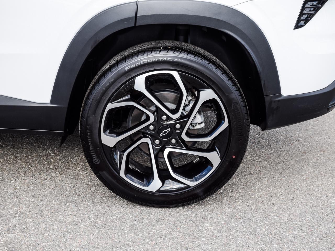 2024 Chevrolet Trax LIKE NEW   1owner, No Accidents, LOW KMS Photo