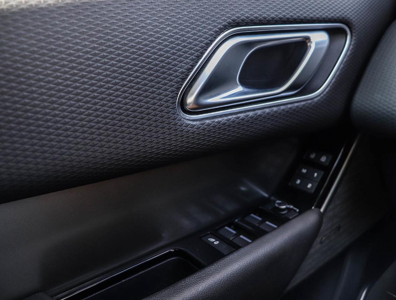 2021 Land Rover Range Rover Velar S Photo