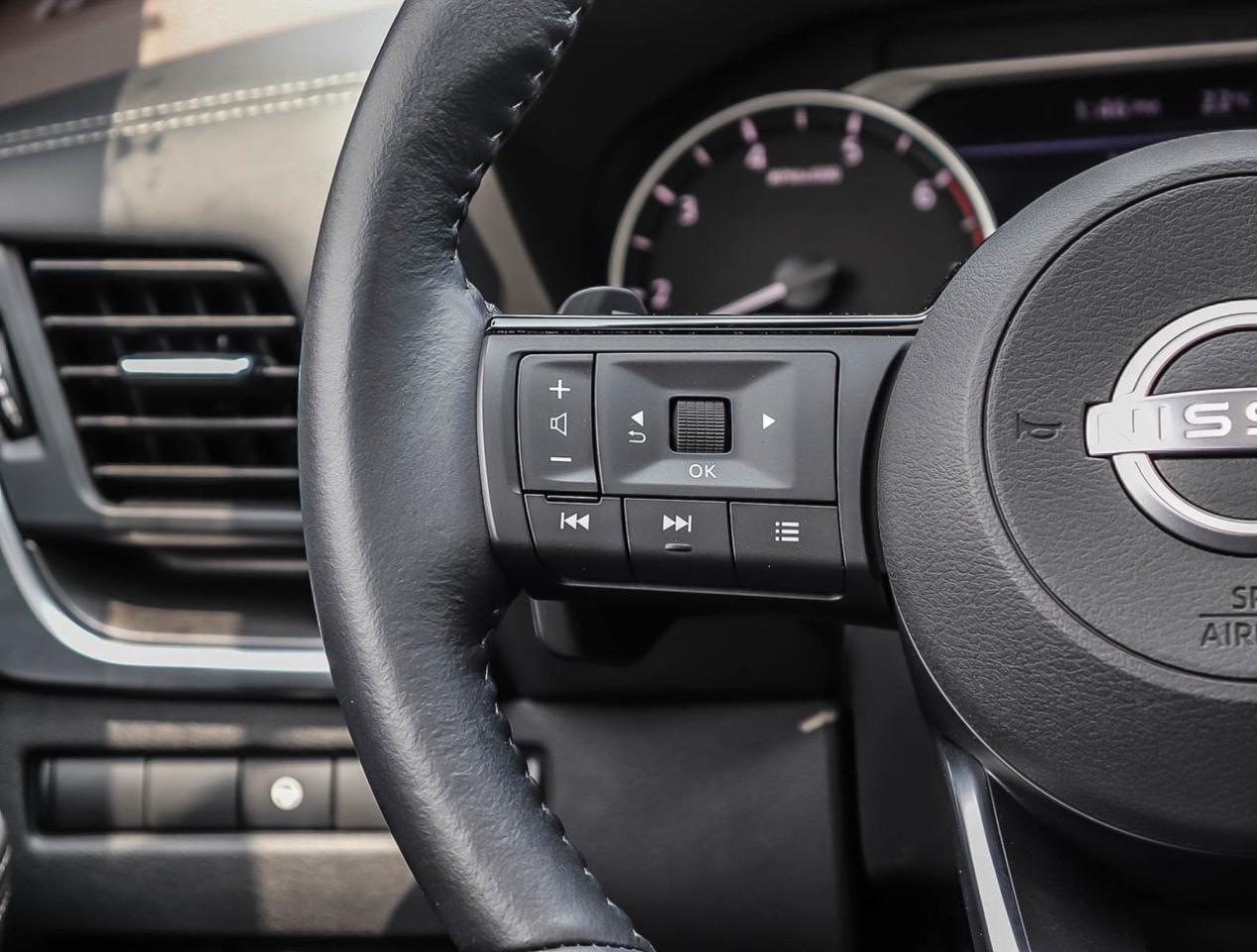 2023 Nissan Rogue SV Moonroof 1.5L TURBO AWD Photo