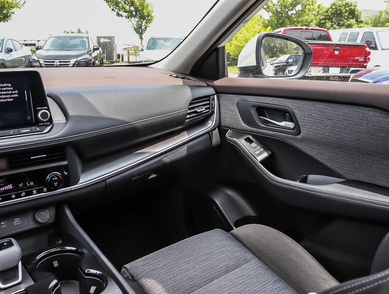 2023 Nissan Rogue SV Moonroof 1.5L TURBO AWD Photo