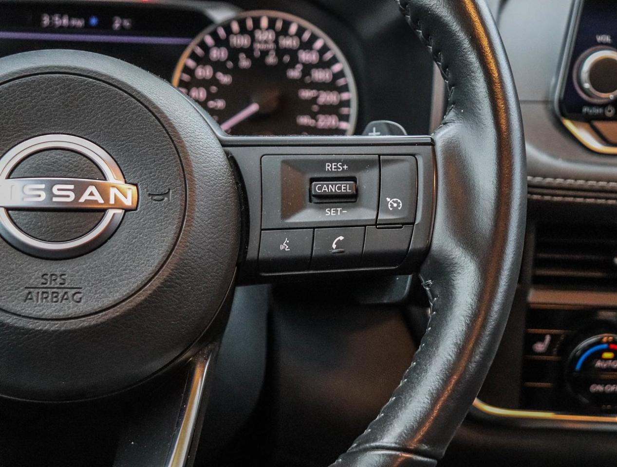 2023 Nissan Rogue S GREAT RATES Photo