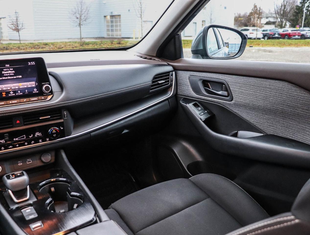 2023 Nissan Rogue S Photo