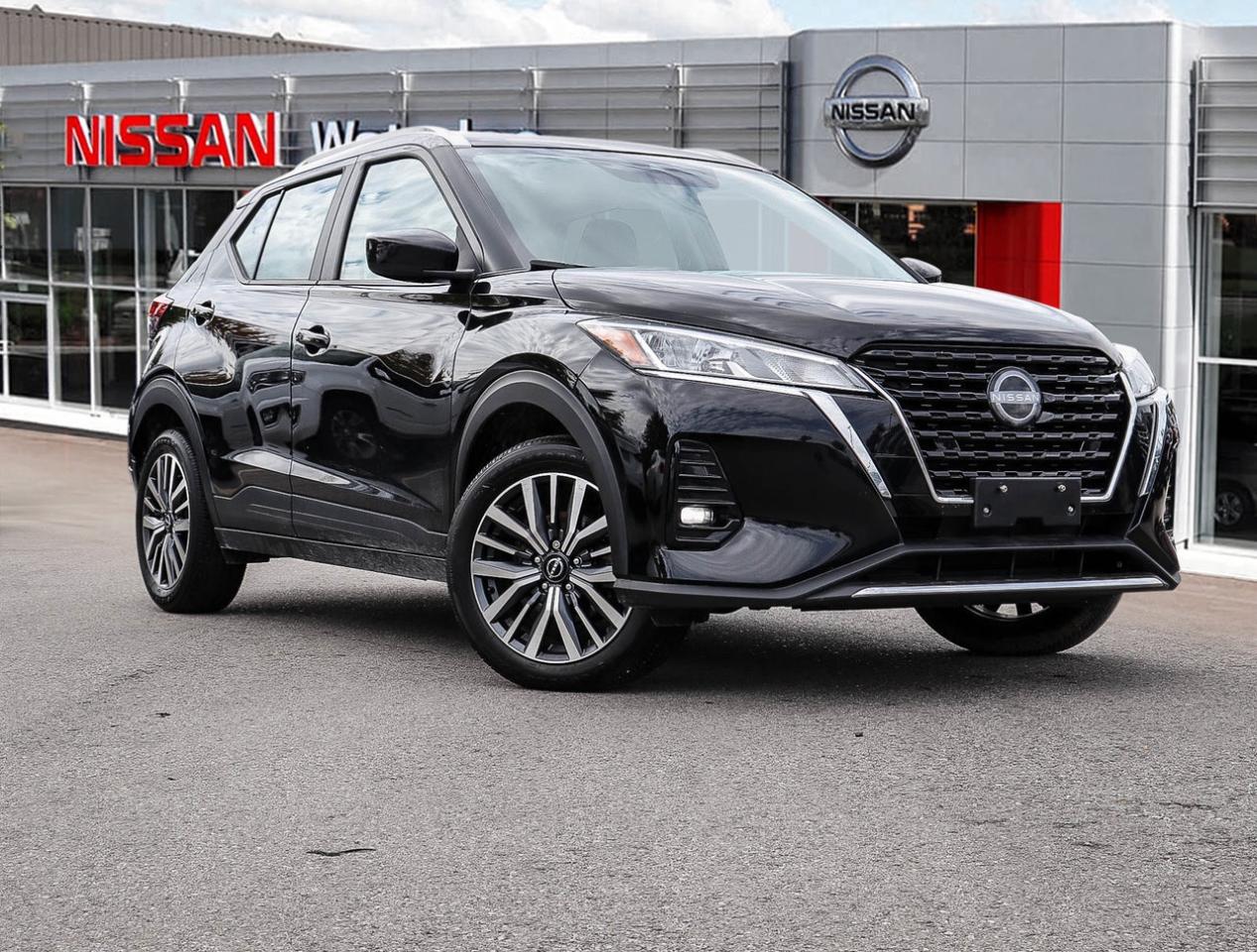 2023 Nissan Kicks SV !!! NO ACCIDENTS !!! ONE OWNER !!! 17 ALLOYS Photo0