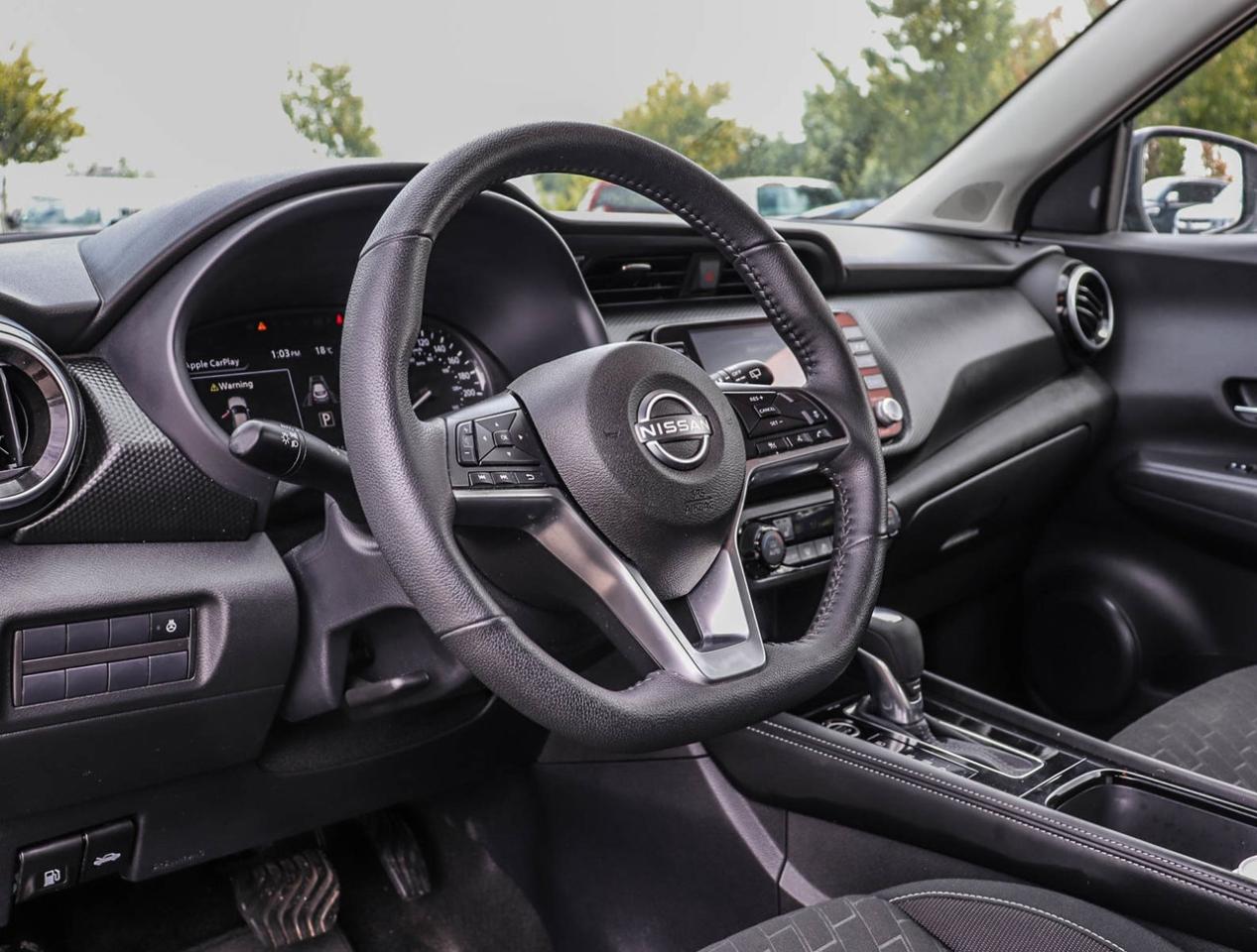 2023 Nissan Kicks SV !!! NO ACCIDENTS !!! ONE OWNER !!! 17 ALLOYS Photo