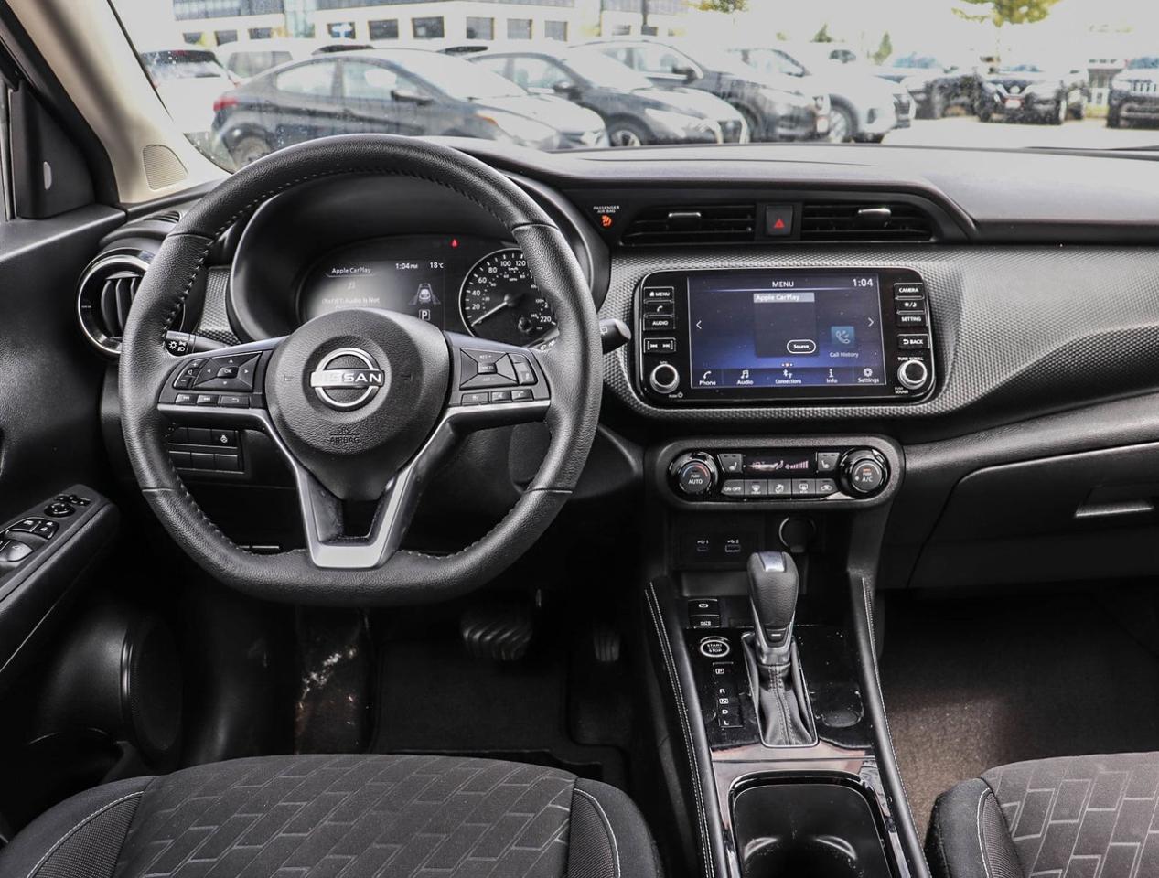 2023 Nissan Kicks SV !!! NO ACCIDENTS !!! ONE OWNER !!! 17 ALLOYS Photo