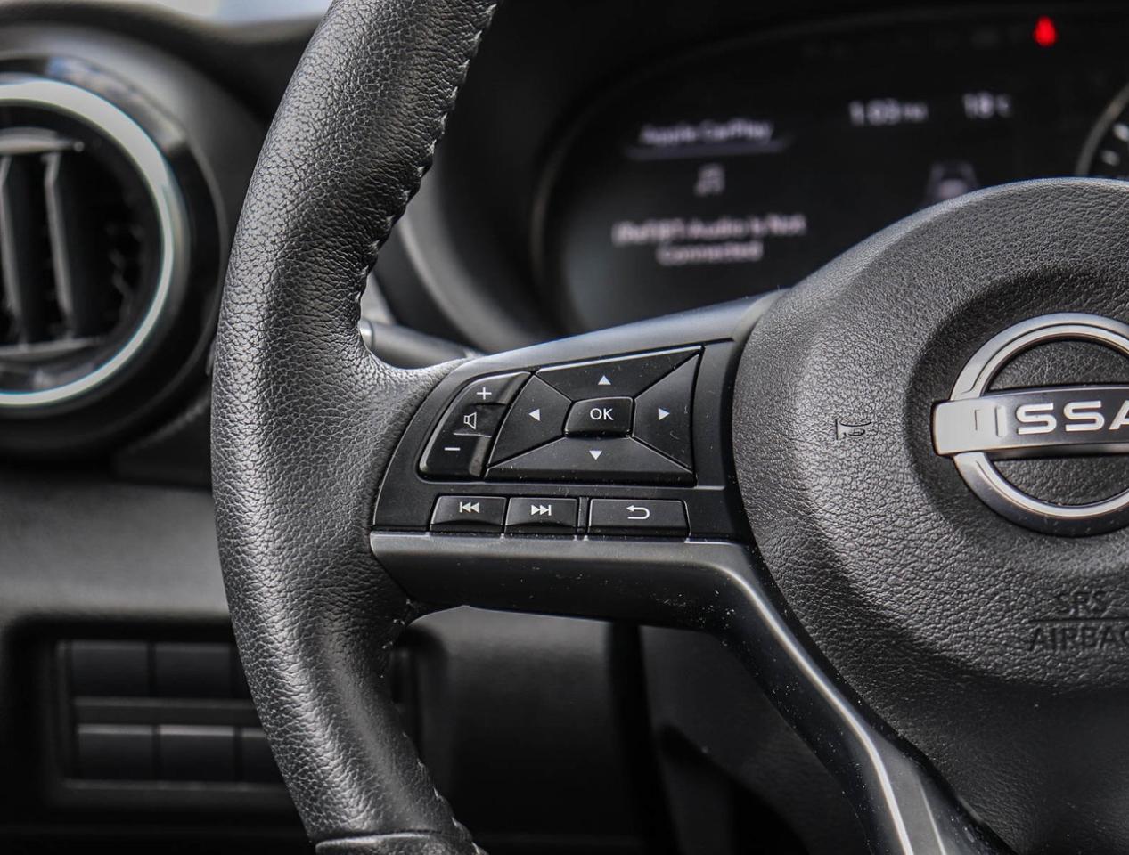 2023 Nissan Kicks SV !!! NO ACCIDENTS !!! ONE OWNER !!! 17 ALLOYS Photo