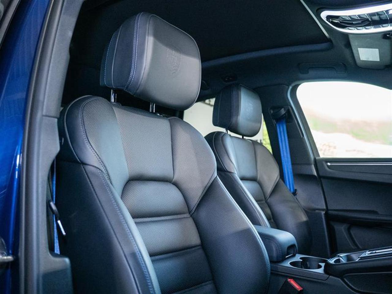 2024 Porsche Macan T AWD Photo