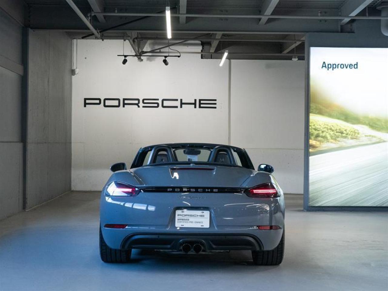 2024 Porsche 718 Boxster Roadster Photo4