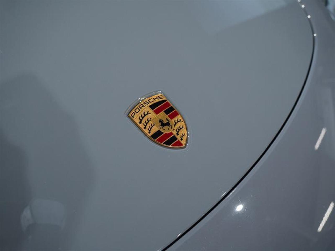 2024 Porsche 718 Boxster Roadster Photo