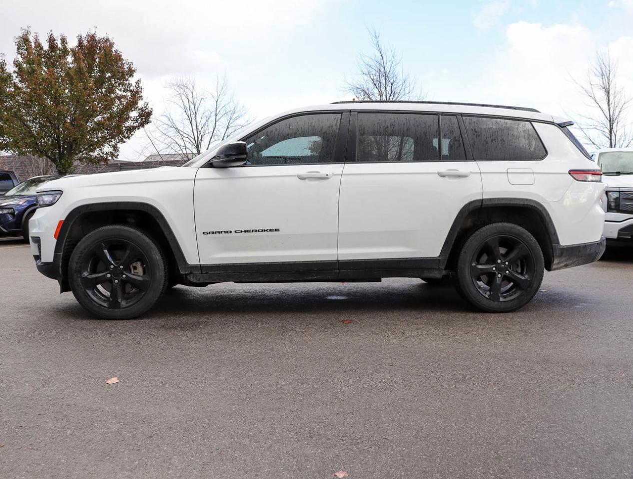2023 Jeep Grand Cherokee L ALTITUDE Photo