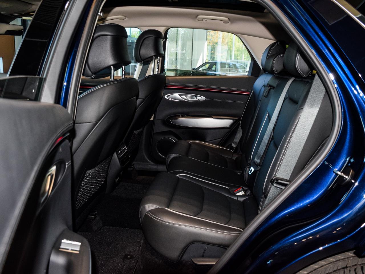 2026 Genesis GV70 2.5T Adv.Tech Pkg AWD    Used Demonstrator Photo