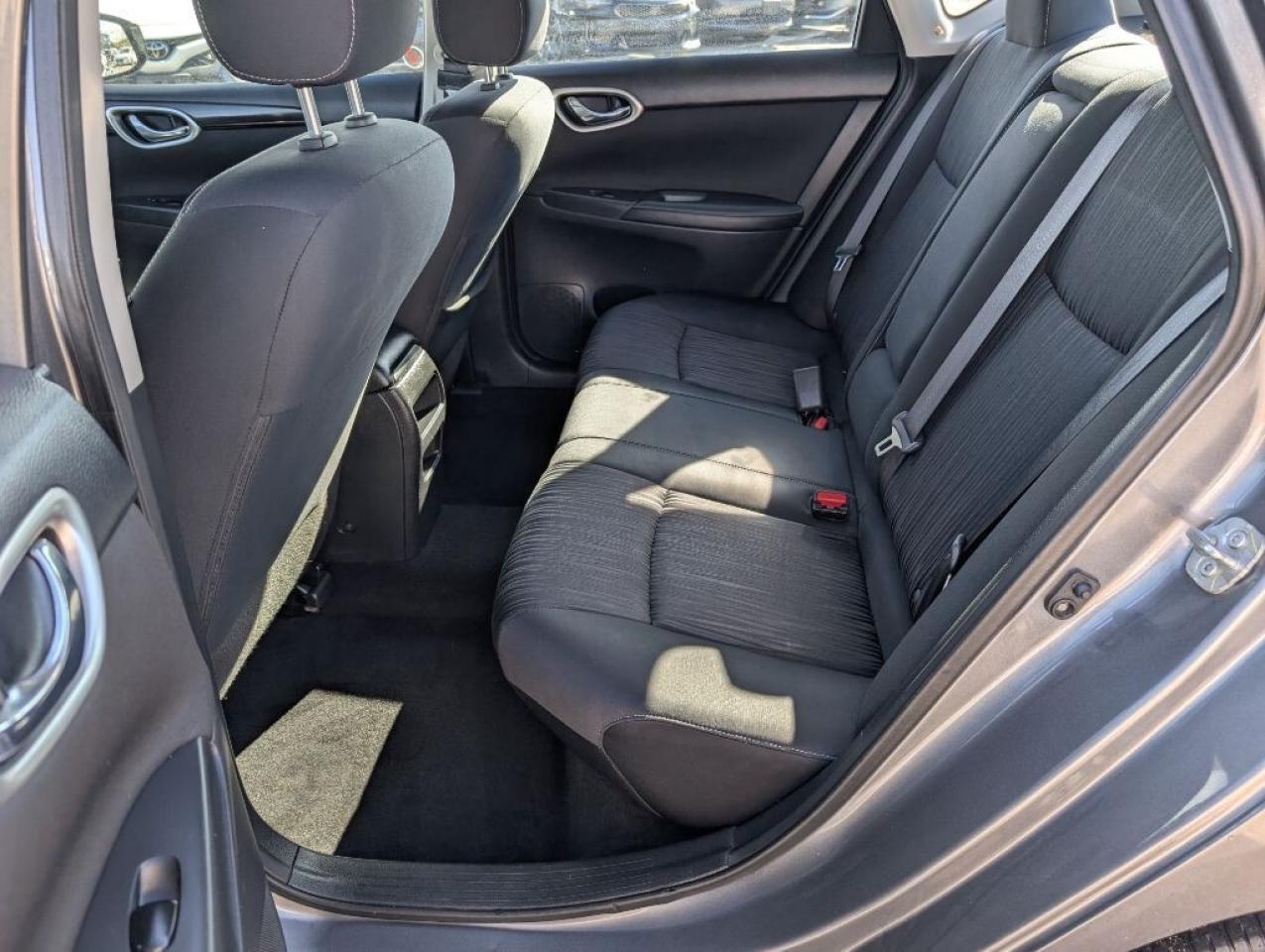 2019 Nissan Sentra SV   SUNNROF   CAMERA   HTD SEATS Photo