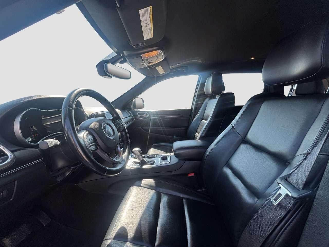 2022 Jeep Grand Cherokee Limited TRAILER TOW! Photo