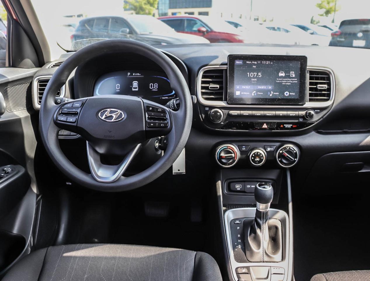 2024 Hyundai Venue Essential !!! LOW KM !!! DIGITAL DASH   HEATED SEA Photo