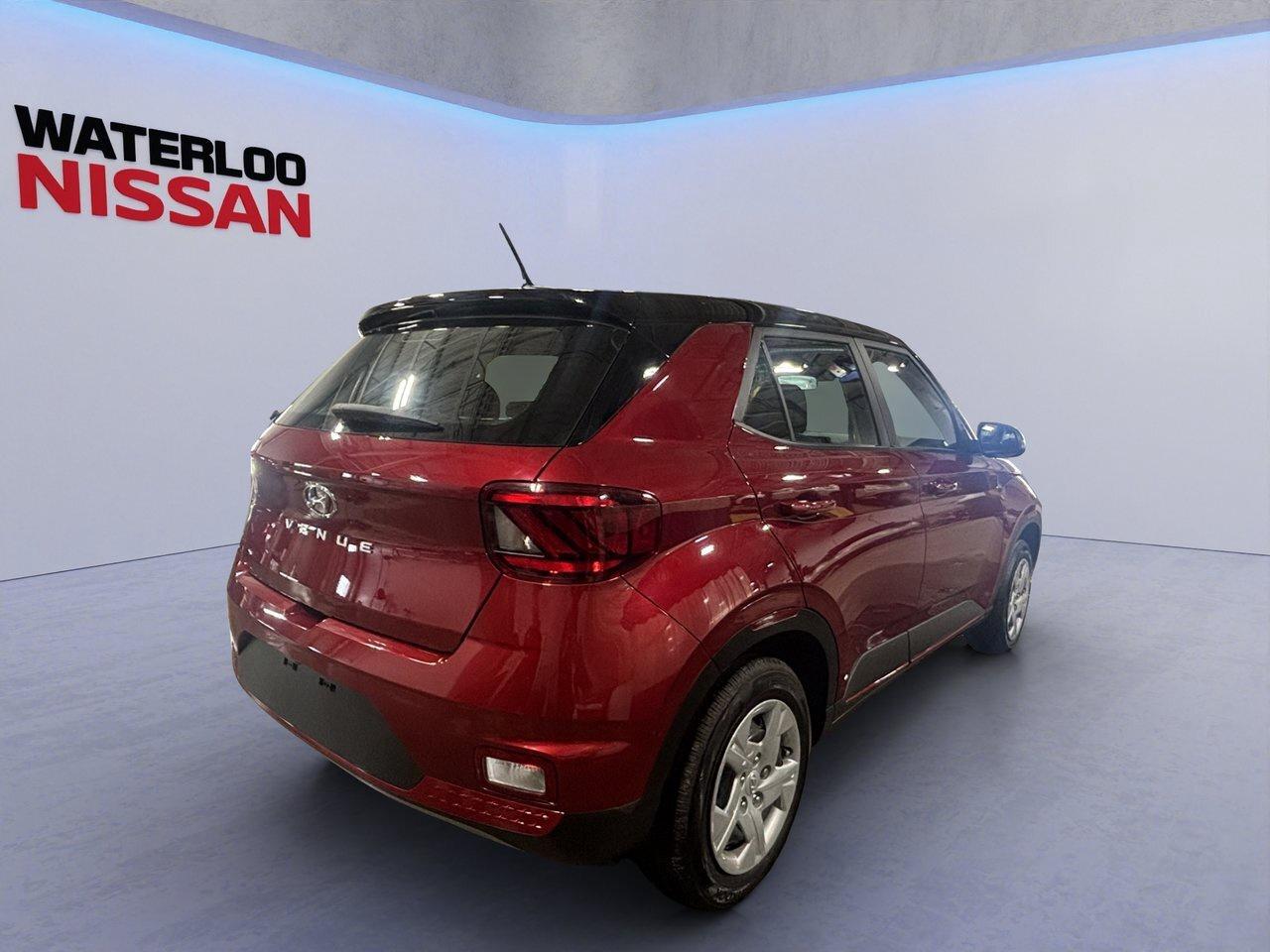 2024 Hyundai Venue Essential !!! LOW KM !!! DIGITAL DASH   HEATED SEA Photo