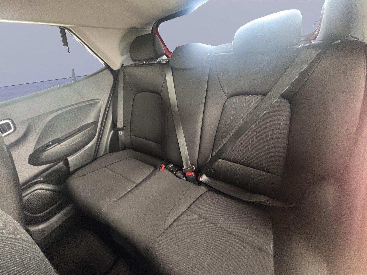 2024 Hyundai Venue Essential !!! LOW KM !!! DIGITAL DASH   HEATED SEA Photo