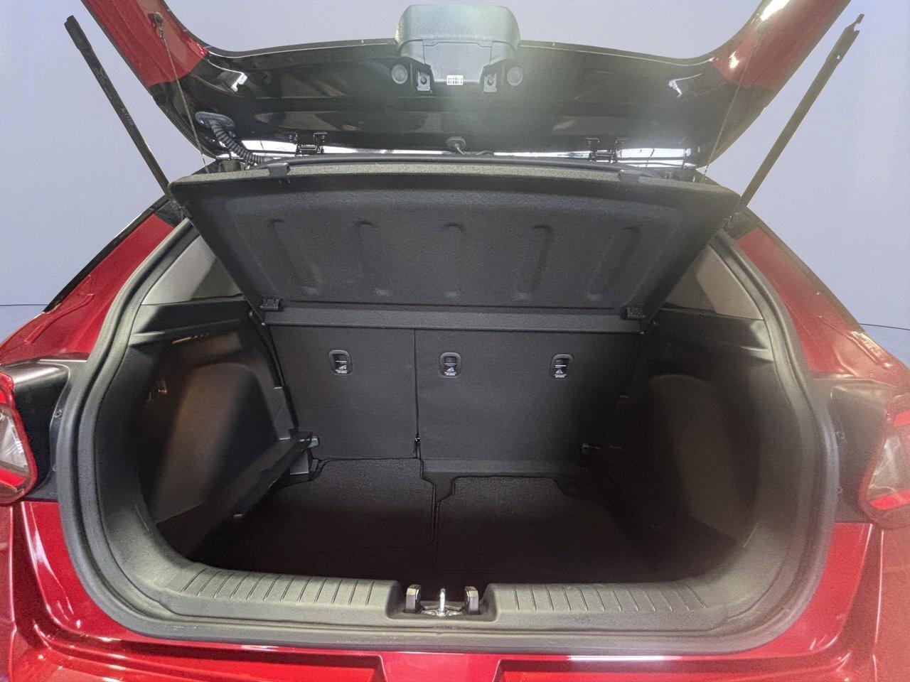 2024 Hyundai Venue Essential !!! LOW KM !!! DIGITAL DASH   HEATED SEA Photo