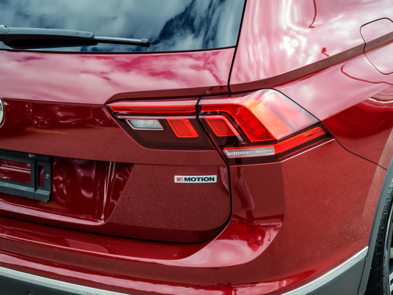 2021 Volkswagen Tiguan AWD   No accidents, 7-Passenger, #1 Price & Value Photo