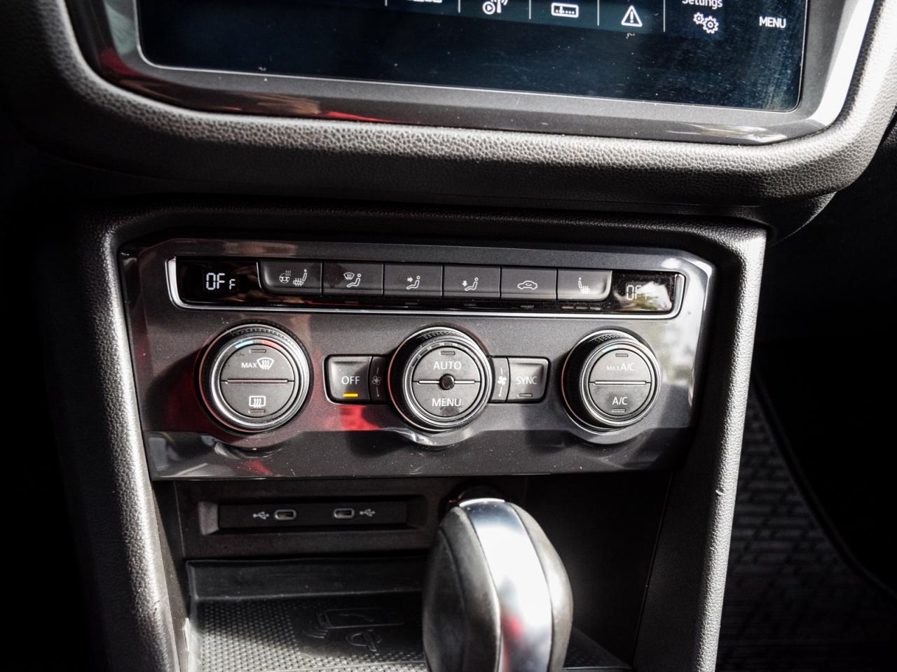 2021 Volkswagen Tiguan AWD   No accidents, 7-Passenger, #1 Price & Value Photo