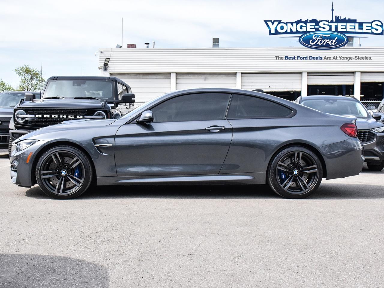 2020 BMW M4 Coupe Photo