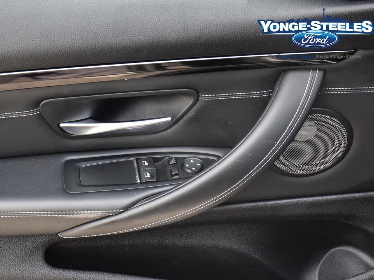 2020 BMW M4 Coupe Photo