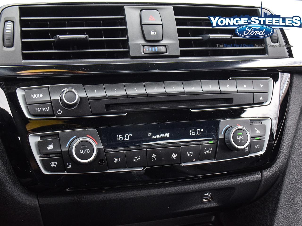 2020 BMW M4 Coupe Photo