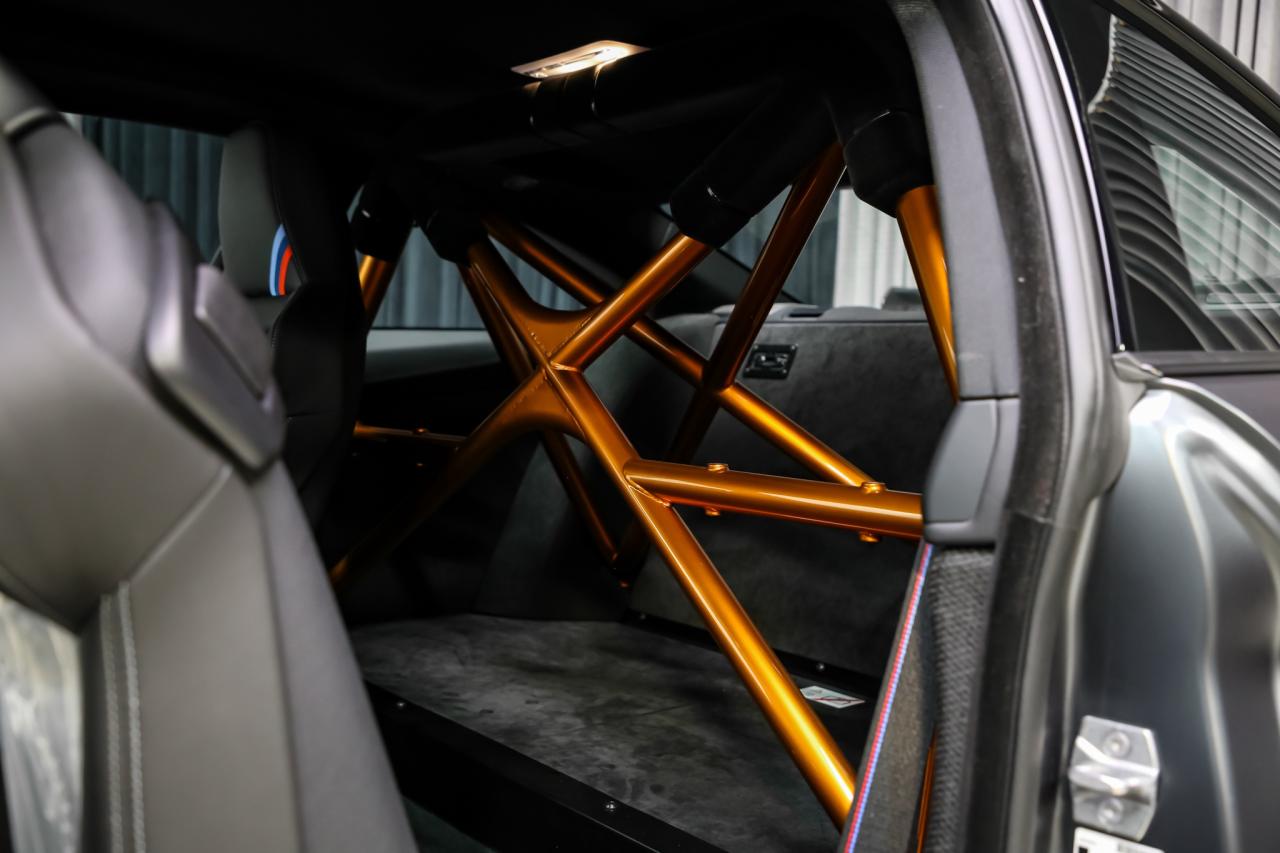 2016 BMW M4 GTS 493HP  CARBONWHEELS INDV.PAINT RARE ALMOSTNEW Photo