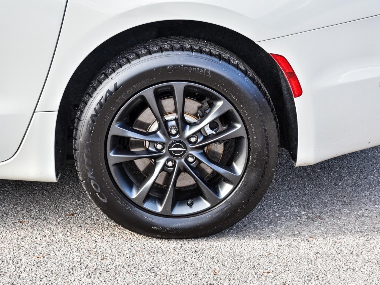 2020 Chrysler Pacifica STOW N GO   1owner   No Accidents   Full Serv Recs Photo