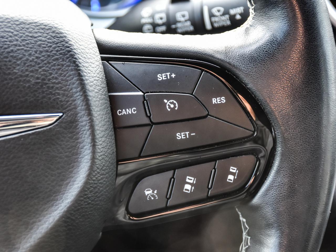 2020 Chrysler Pacifica STOW N GO   1owner   No Accidents   Full Serv Recs Photo