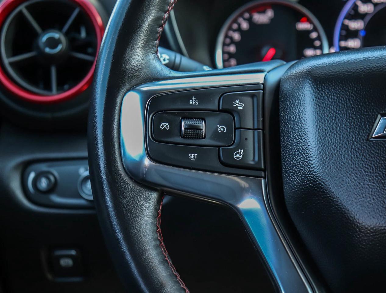 2022 Chevrolet Blazer RS !!! NO ACCIDENTS !!! ONE OWNER !!! 21 ALLOYS Photo