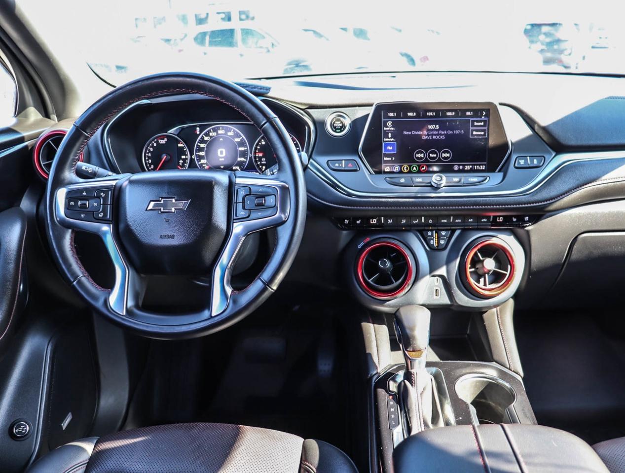 2022 Chevrolet Blazer RS !!! NO ACCIDENTS !!! ONE OWNER !!! 21 ALLOYS Photo