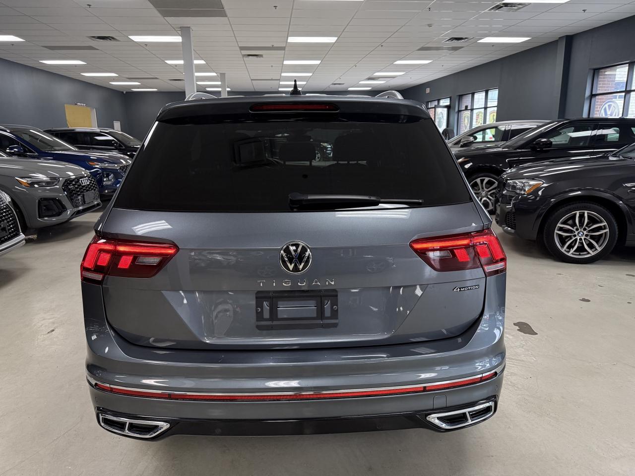 2022 Volkswagen Tiguan Highline R-Line 4MOTION**7 PASSENGER*NO ACCIDENTS! Photo