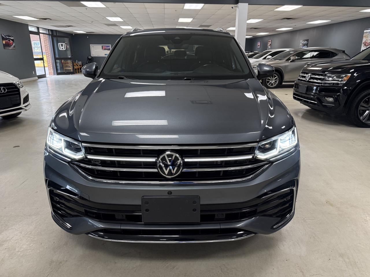 2022 Volkswagen Tiguan Highline R-Line 4MOTION**7 PASSENGER*NO ACCIDENTS! Photo