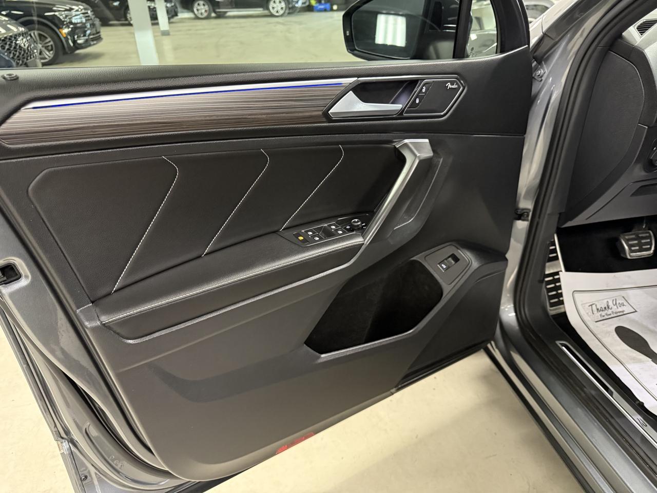 2022 Volkswagen Tiguan Highline R-Line 4MOTION**7 PASSENGER*NO ACCIDENTS! Photo