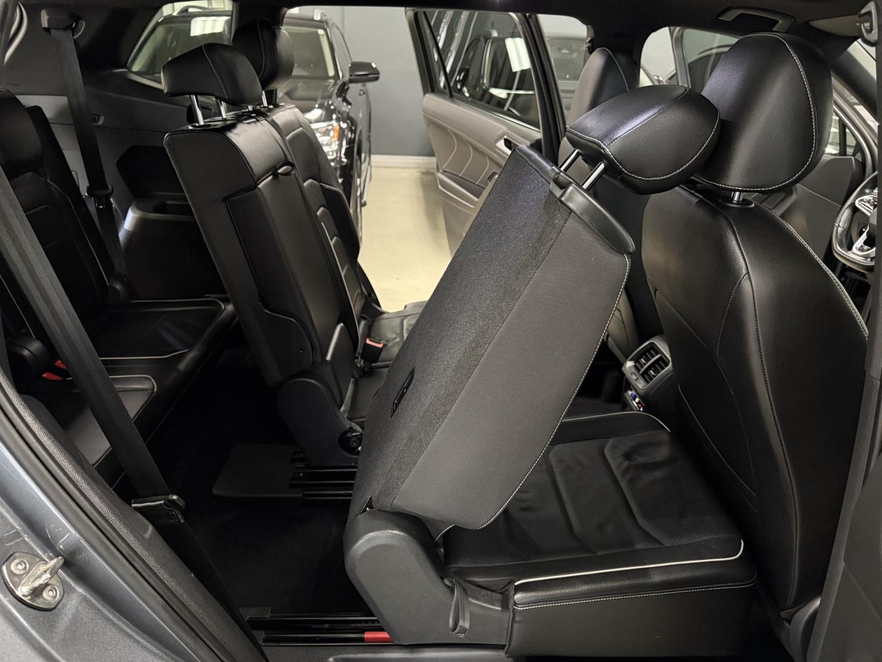 2022 Volkswagen Tiguan Highline R-Line 4MOTION**7 PASSENGER*NO ACCIDENTS! Photo