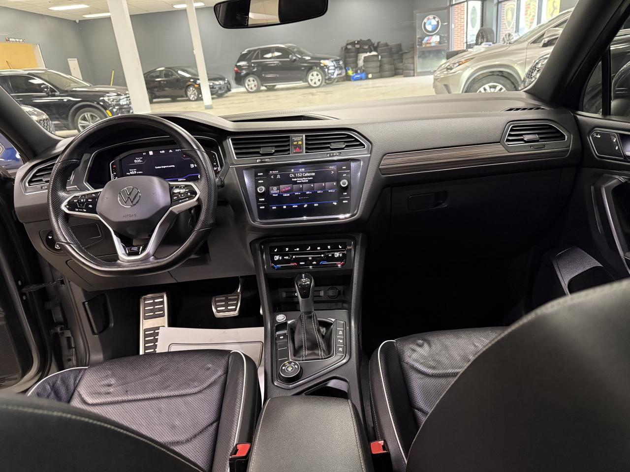 2022 Volkswagen Tiguan Highline R-Line 4MOTION**7 PASSENGER*NO ACCIDENTS! Photo