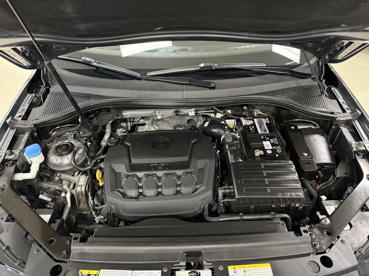 2022 Volkswagen Tiguan Highline R-Line 4MOTION**7 PASSENGER*NO ACCIDENTS! Photo