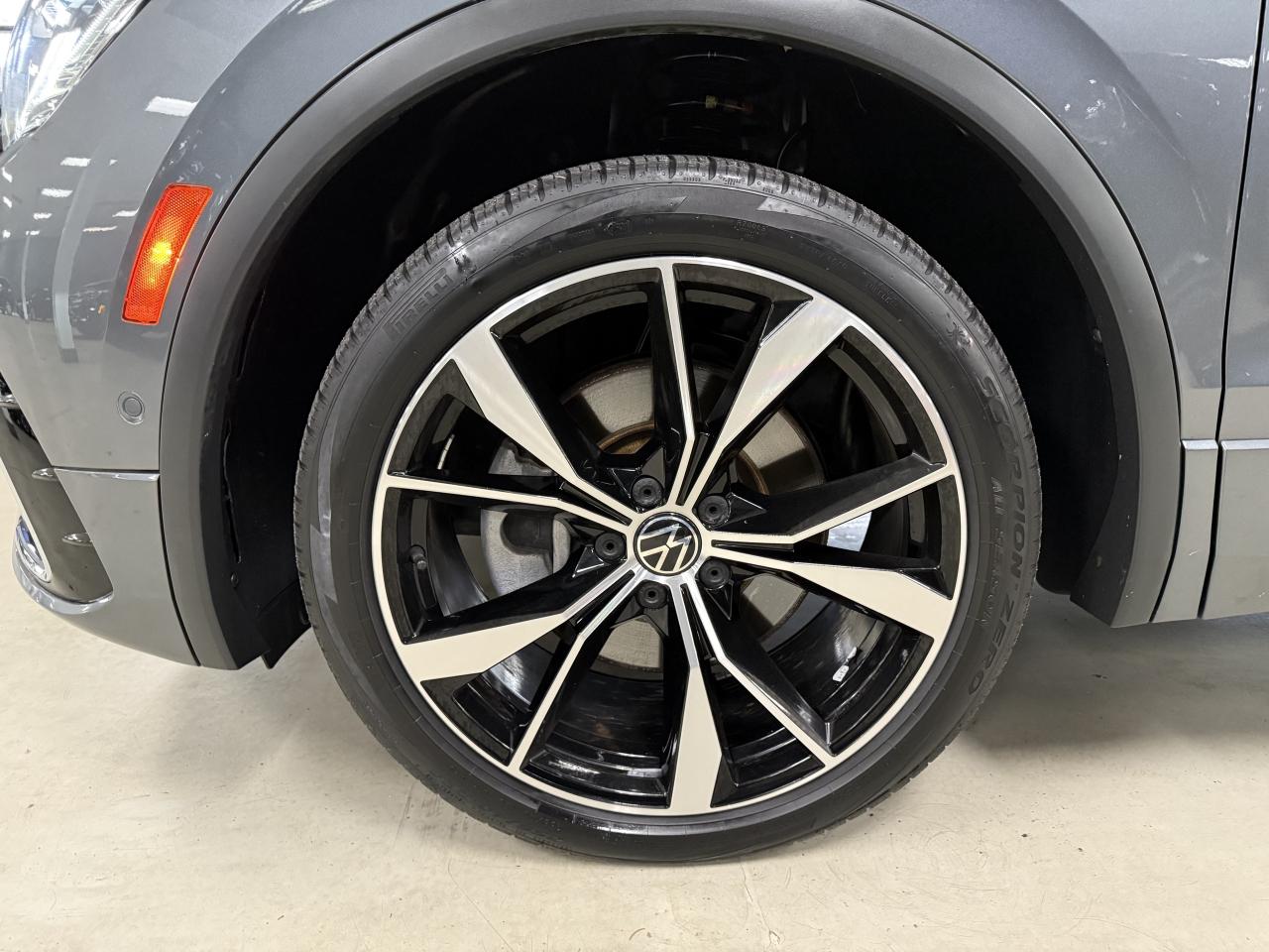 2022 Volkswagen Tiguan Highline R-Line 4MOTION**7 PASSENGER*NO ACCIDENTS! Photo
