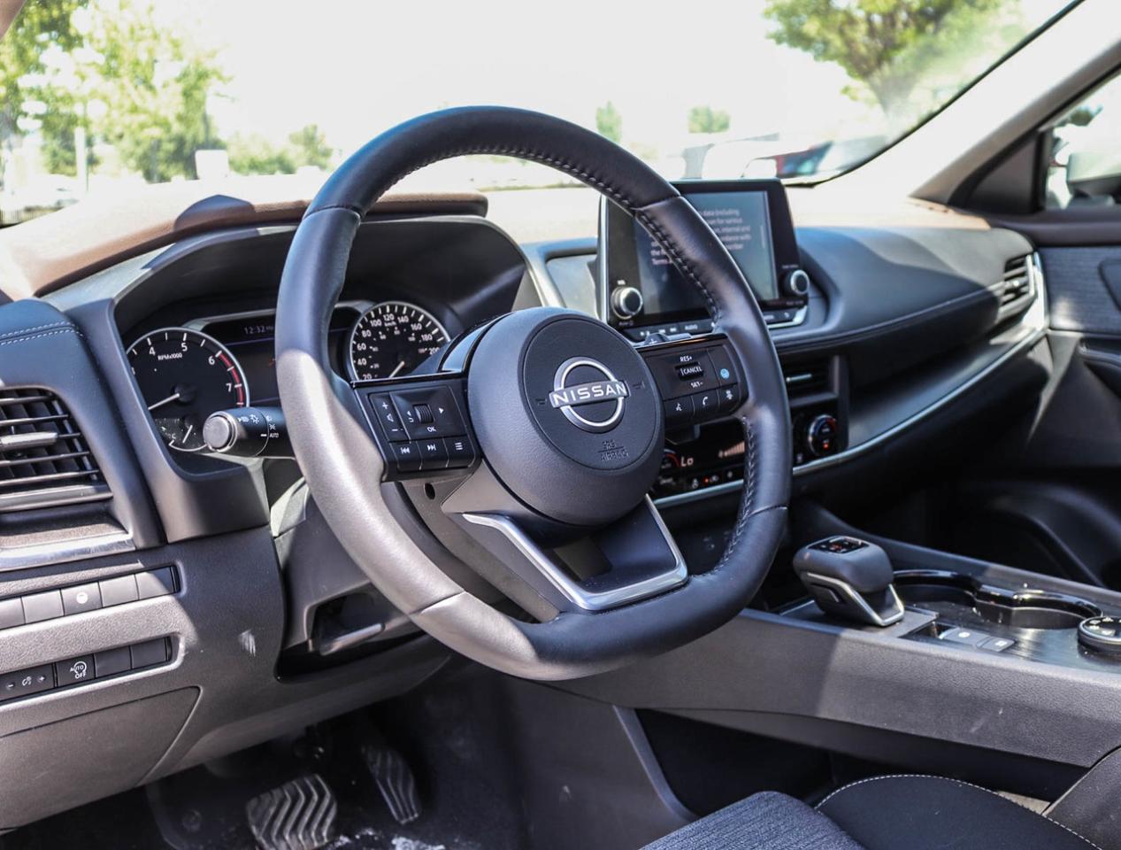2023 Nissan Rogue SV Moonroof 1.5L TURBO AWD Photo